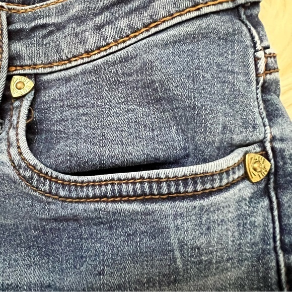 Kut from the Kloth Jeans - Picture 8 of 16